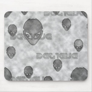 Alien glaubt mousepad