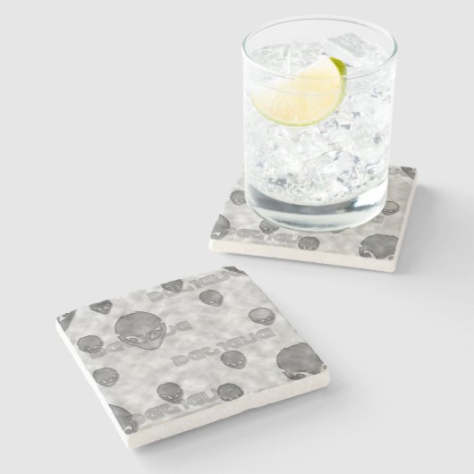 Alien glaubt steinuntersetzer (Seitenansicht)