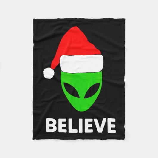 Alien Green Face Christmas Santa Hat Believe Fleecedecke (Vorderseite)