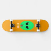 Alien Head Green Orange Personalisiert Kids Skateboard (Horizontal)