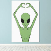 Alien-Herz-Pose Leinwanddruck (Insitu (Holzboden))