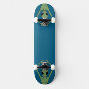 Alien-Herz-Pose Skateboard