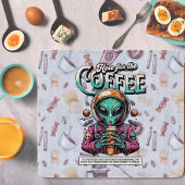 Alien hier für den Kaffee Schneidebrett