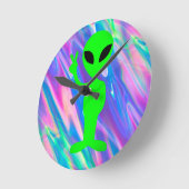 Alien Hologramm Runde Wanduhr (Winkel)