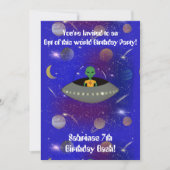 Alien in einem Raumschiff mit einem neuen T - Shir Einladung (Vorderseite)