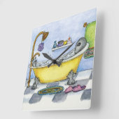 Alien in meiner Badewannenhalle Quadratische Wanduhr (Winkel)