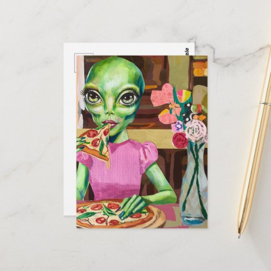 Alien in Pink Pizza mit Blume Vase essen Postkarte (Vorderseite/Rückseite Beispiel)