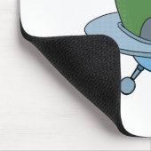 Alien in seinem kleinen Raumschiff Mousepad (Ecke)
