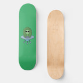 Alien in seinem kleinen Raumschiff Skateboard (Vorderseite)