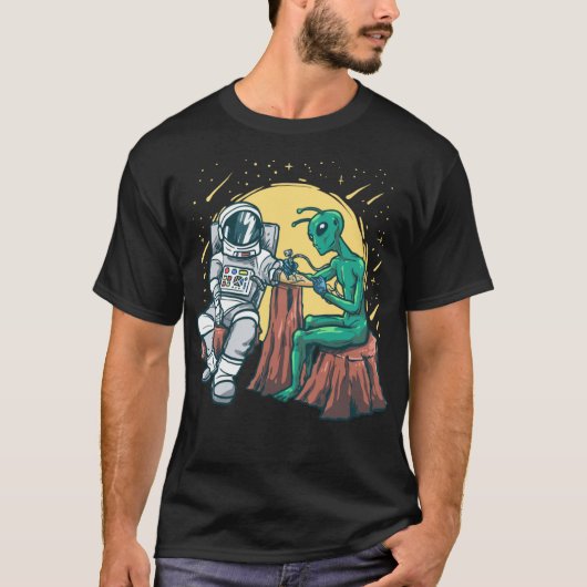 Alien Inking Astronaut Ink Funny Tattoo Artist T-Shirt (Vorderseite)