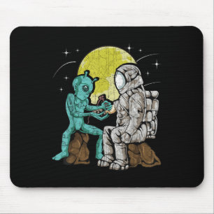 Alien Inking Astronaut Tattoo Vintage Tattoo Artis Mousepad