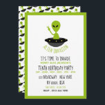 Alien Invasion, Geburtstag Einladung<br><div class="desc">Alien Invasion,  Geburtstagseinladung von Stampedy Briefmarke.</div>