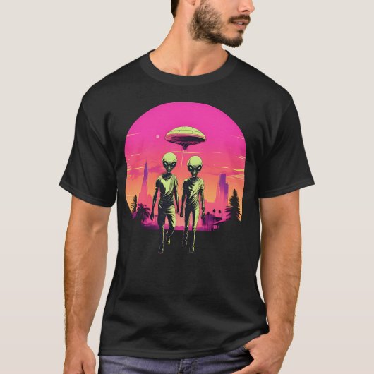 Alien Invasion T-Shirt (Vorderseite)
