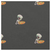 Alien isst Pizza Stoff (Nahaufnahme)