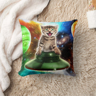 Alien-Katze in der Untertasse Kissen