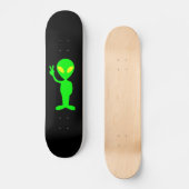 ALIEN KLEINER GRÜNER MANN SKATEBOARD (Vorderseite)