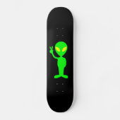 ALIEN KLEINER GRÜNER MANN SKATEBOARD (Vorderseite)