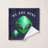 Alien Köpfe "Wir sind hier"  Badhandtuch Set (Waschlappen)