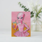 Alien Lady in Rosa mit Orangensaft Postkarte (Stehend Vorderseite)