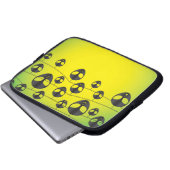 Alien Laptopschutzhülle (Vorne Knopf)