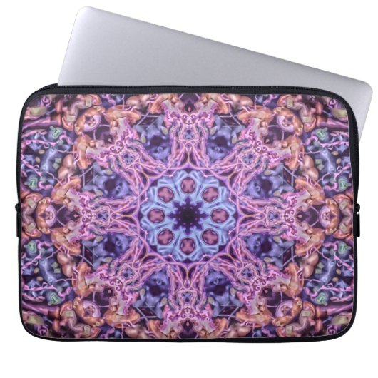 Alien Lila Psychedelic Kaleidoscopic Mandala Laptopschutzhülle (Vorderseite)