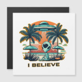 Alien mit UFO I BELIEVE Magnetkarte (Vorne/Hinten)
