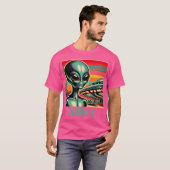 Alien mit Ufo Retro-Style T-Shirt (Vorne ganz)