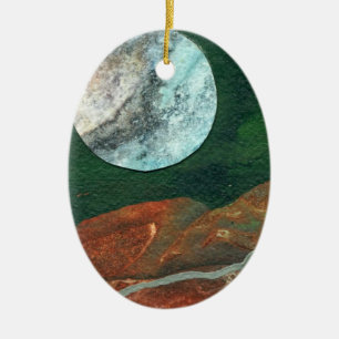 Alien Mond in einem grünen Nachthimmel Keramik Ornament