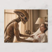 Alien Nurse Postkarte (Vorderseite)