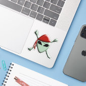 Alien-Pirat Jolly Roger Aufkleber (Laptop mit iPhone)