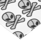 Alien Pirate Tischdecke (Schrägansicht)