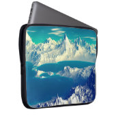Alien Planet - 3D-Computer-Kunstwerk. Felsen und s Laptopschutzhülle (Vorne Rechts)