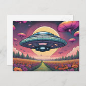 Alien Planet, die über das Feld der Blume fliegt Postkarte (Vorne/Hinten)