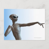 Alien Pointing Postkarte (Vorderseite)
