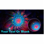 Alien Probe Fotoskulptur Magnet<br><div class="desc">Ein sehr farbiges, wirbelndes, Fraktal-Bild erscheint zweimal. Einst überlagert auf einem sternförmigen Weltraumhintergrund; ein zweites Mal auf einer kleinen Kugel, umgeben von einer leuchtenden Aura. Vielleicht eine Sonde, die von einem Mutterschiff gestartet wurde, oder ein kosmisches Ei. Fügen Sie Ihren eigenen Text hinzu.</div>