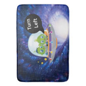 Alien Raumschiff mit schwarzer Wurmloch Badematte (Vorderseite Vertikal)