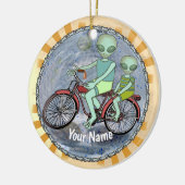 Alien Riding Bike Keramik Ornament (Links)