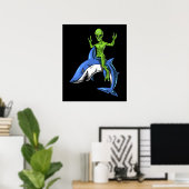 Alien Riding Shark Space UFO Poster (Heimbüro)