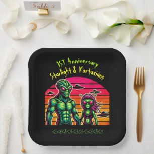 Alien Romance im kosmischen Himmel Pappteller