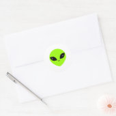 Alien  runder aufkleber (Umschlag)