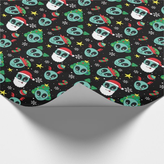 Alien Santa Claus Snowflakes Weihnachtsbaum Geschenkpapier (Ecke)