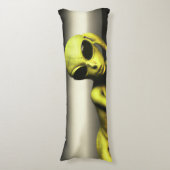 Alien Seitenschläferkissen (Vorderseite Vertikal)