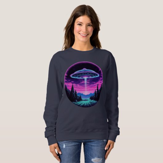 Alien Spaceship Retro Futuristic Sweatshirt (Vorne ganz)