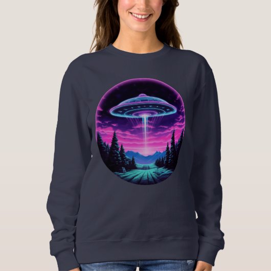Alien Spaceship Retro Futuristic Sweatshirt (Vorderseite)