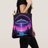 Alien Spaceship Retro Futuristic Tasche (Von Nahem)