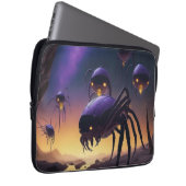 Alien Spiders Landschaft auf einer trostlosen Land Laptopschutzhülle (Vorne Rechts)