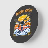 Alien Sunset Ästhetik | Sci-Fi Alien Sunset Runde Wanduhr (Winkel)