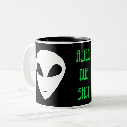 Alien Tasse Shot (Vorderseite Links)