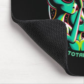 Alien Total Solar Eclipse 4.08.2024 Bekleidung Mousepad (Ecke)