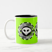 Alien TV Runde Tasse grün (Links)